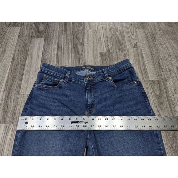 (3/$35) Lee Size 10 Petite Relaxed Fit Straight Leg Mid Rise Denim Blue Jeans - Picture 7 of 10